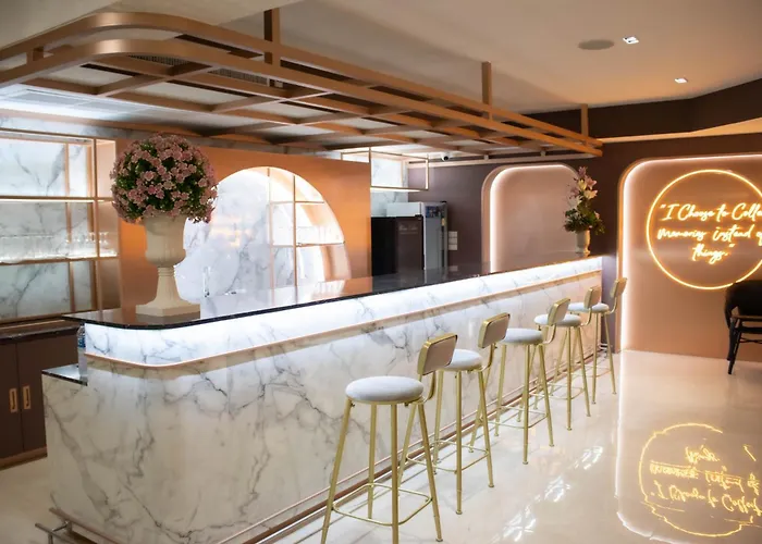 Hotel Siri Grand Bangkok
